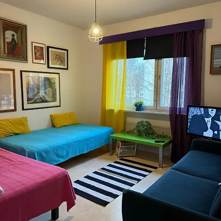 Vaerikaes Puutalokaksio 1-6 Hloelle, Ilm Parkit